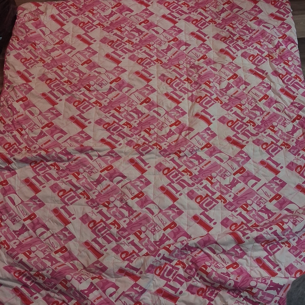 PINK.Victoria's Secret Vintage 2004   Reversible Logo & Polka Dot Twin Comforter